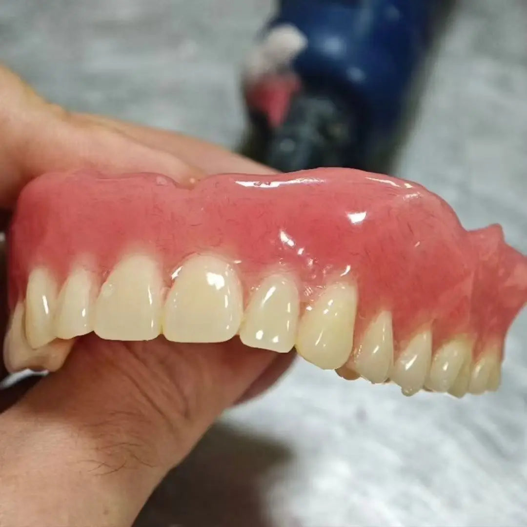 Moldable Silicone False Teeth and Instant Smile Veneers for Daily Cosmetic Use